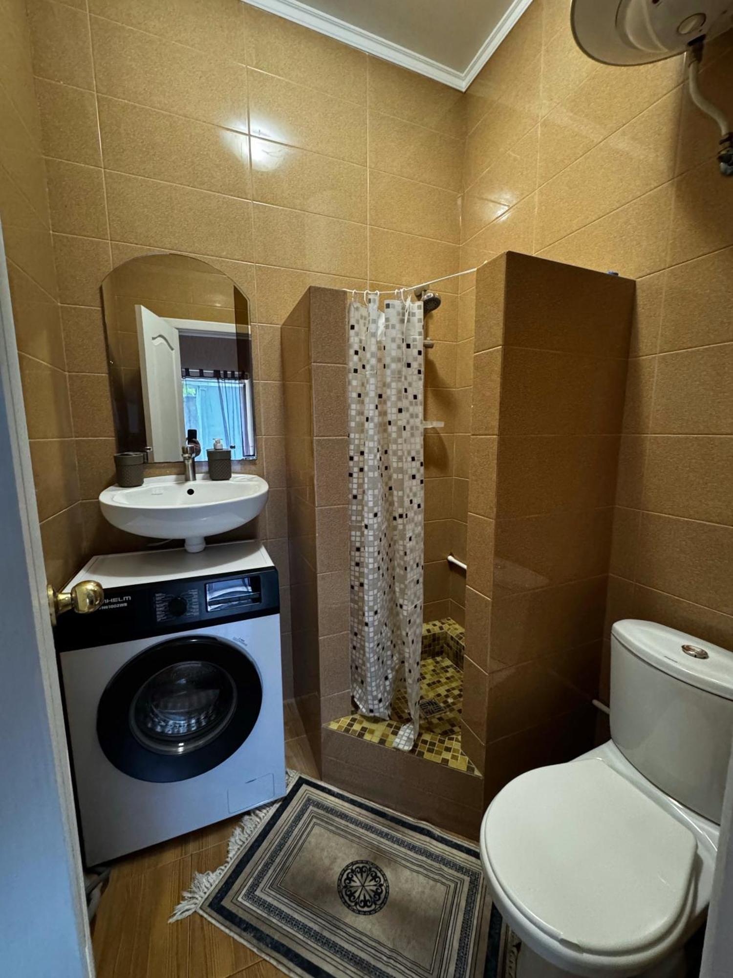 French Apartment In Odessa 외부 사진
